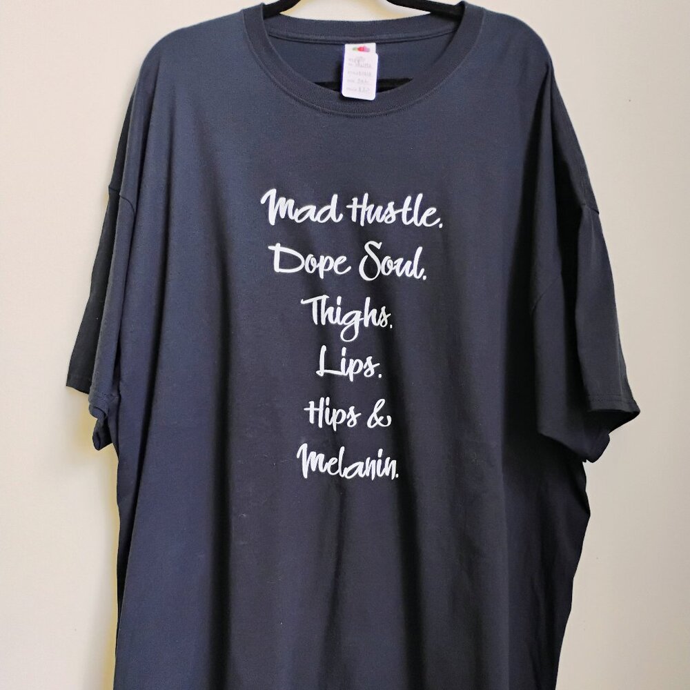 3XL unisex tee - new condition